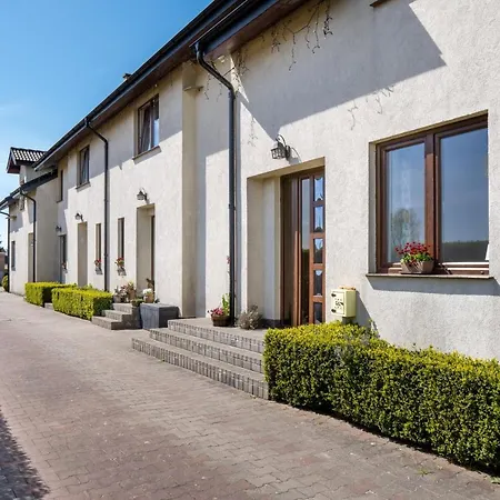 Apartament Rodzinny Apartman *